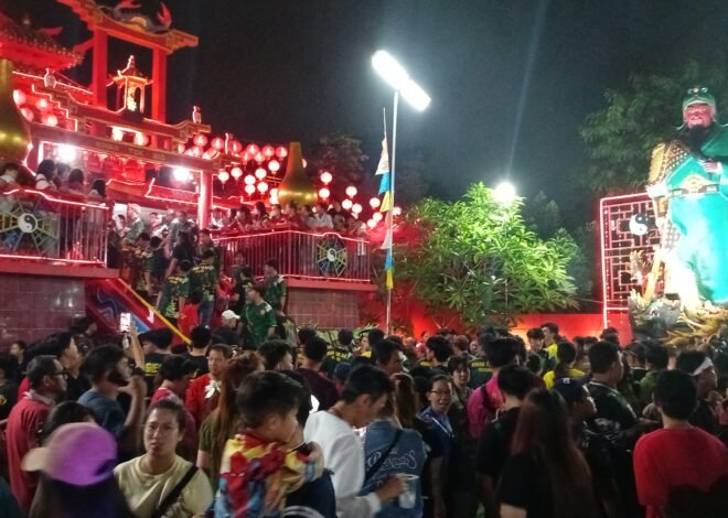 Klenteng Kwan Tek Bio: Kirab Budaya Ruwat Bumi Cap Go Meh