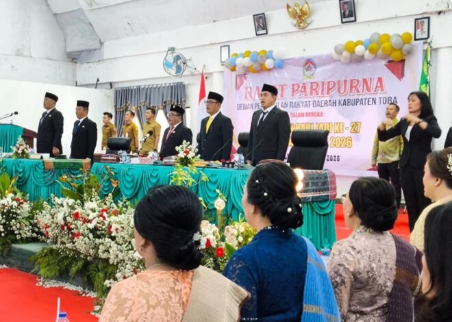 Rapat Paripurna DPRD Kabupaten Toba Peringati Hari Jadi ke-27:  Bupati Ajak Meningkatkan Rasa Memiliki