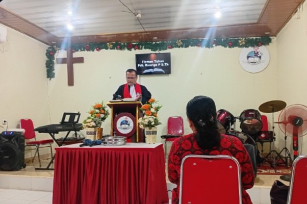 Pdt. Ronrigo : Menjadi  yang Terdahulu dan Tetap yang Terdahulu